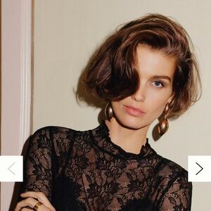 Gold beautiful earrings from Anthropologie